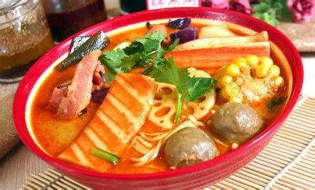 太仓麻辣烫加盟全攻略，手把手教你如何加盟，共创美食事业新篇章！