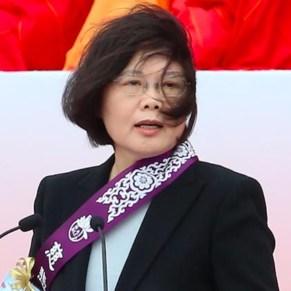 怎么可以查找到一个人的微信聊天记录？