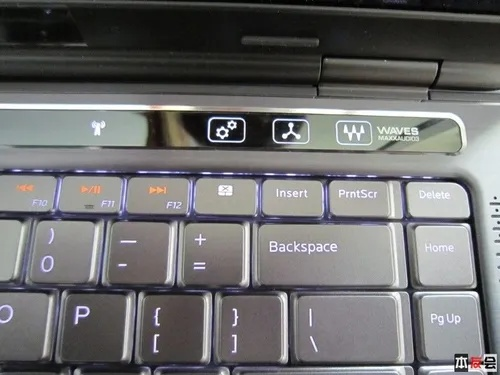 揭秘品牌电脑开机键盘亮起的秘密