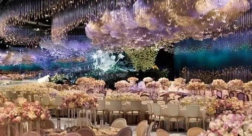 金色婚礼户外品牌—打造浪漫与奢华的完美结合