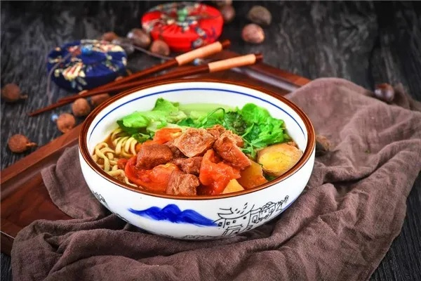 八佰碗面馆加盟全攻略，轻松开启面食事业之门