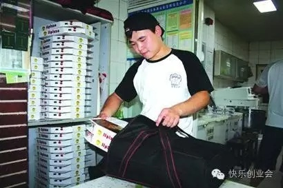 外卖店位置偏僻，如何巧妙盈利？