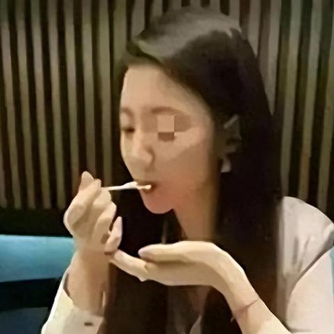 老婆的微信聊天记录，真的能看吗？关于隐私边界的深度探讨