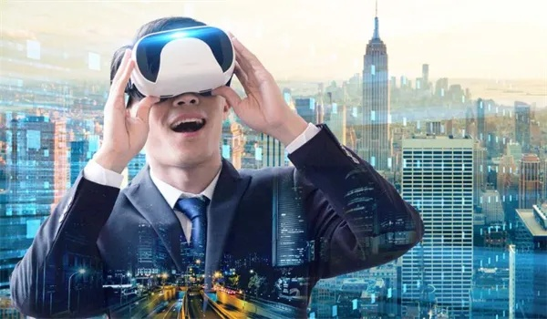 云趣VR加盟全攻略，一步步带你走上虚拟现实事业巅峰