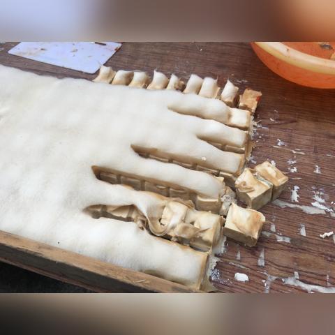摆摊做什么甜品最赚钱？热门甜品及市场分析