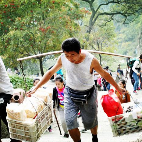 挑山工做什么工作最赚钱？深度解析与案例分享