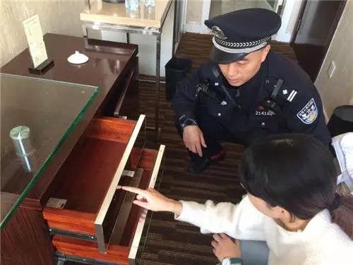 民警查酒店记录被判刑，探究事件背后的真相与启示