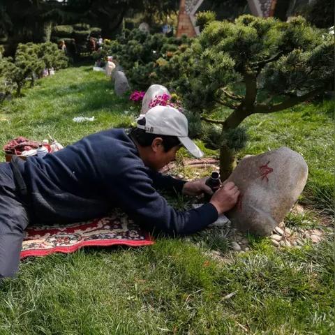 殡葬店如何挑选生意赚钱？详解与案例分析