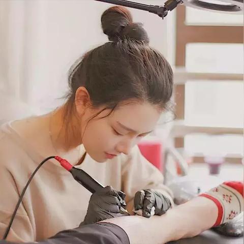 黑帮小混混转行指南，如何赚钱转型？