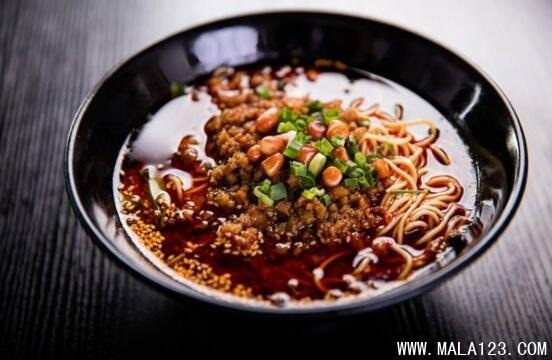 做什么面食开店赚钱多呢？看我一一揭秘面食市场的商机