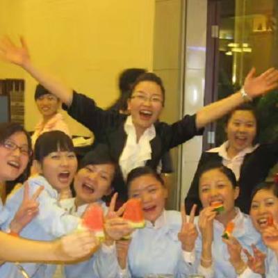 化妆品品牌经理的日常工作与挑战