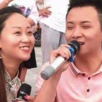 连体姐妹，共同探索赚钱之路