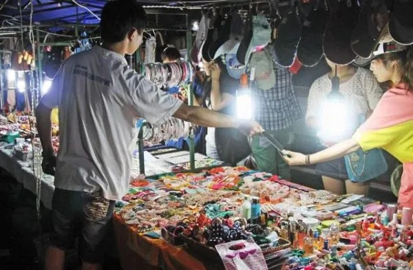 摆玩具摊创业项目详解，从入门到精通