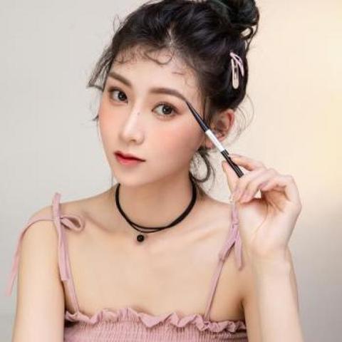 28岁化妆品牌，年轻化与创新的完美结合