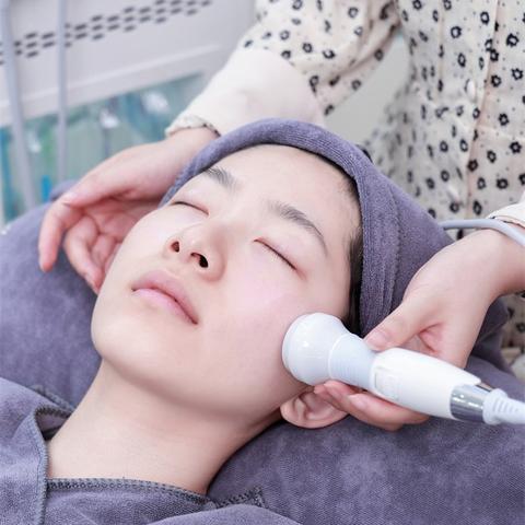 化妆品大品牌加盟指南，如何开启你的美妆事业之旅