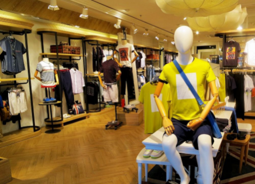 卖衣服的店铺怎么加盟？详细步骤与注意事项