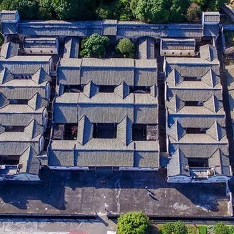 探索梅州户外桌子品牌—品质与创新的完美结合