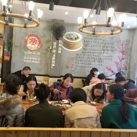 新疆化妆品品牌的魅力与挑战
