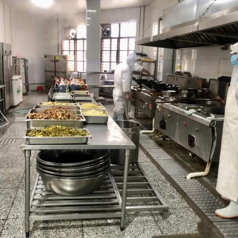 梅花餐饮品牌定位策略解析