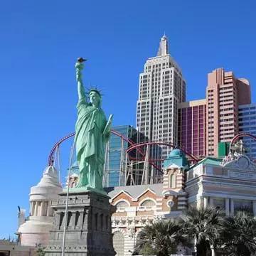户外品牌La的探险之旅
