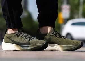 NIKE户外，引领潮流，探索户外运动新境界