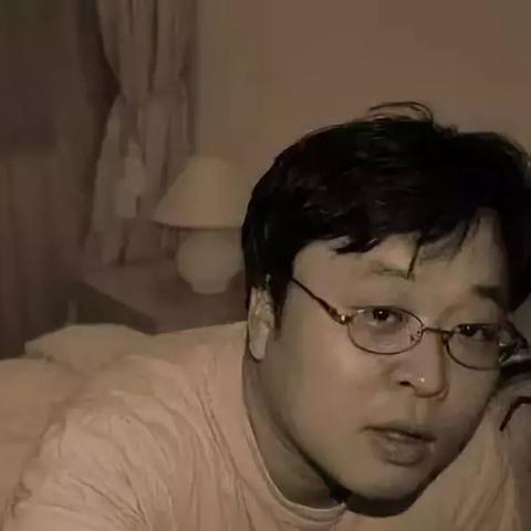 退休做什么最赚钱呢女生？看这些建议与案例，退休也能活得精彩！