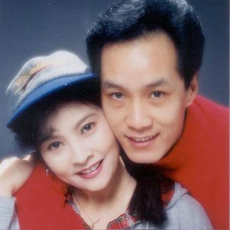 退休做什么最赚钱呢女生？看这些建议与案例，退休也能活得精彩！