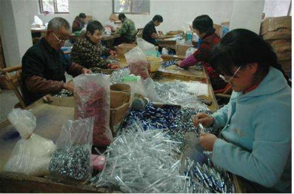 货架上的手工活，探索赚钱新途径