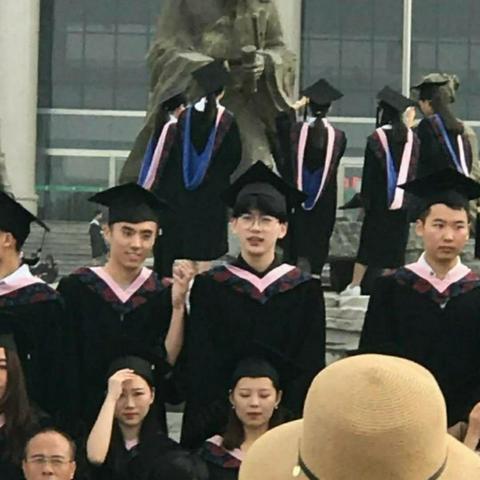 毕业花抖音月付提现攻略，揭秘月付提现那些事儿！