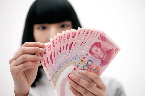 女生过年期间如何提供赚钱服务
