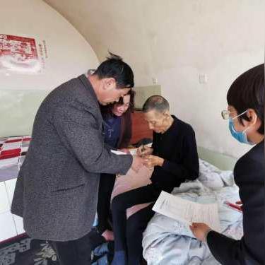北京医保存折取现能否关联银行卡？详解流程与注意事项