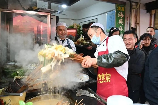 尚志网红餐饮品牌，从街头小吃到国际潮流的华丽蜕变