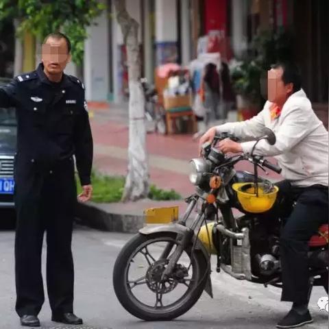 大学女生如何选择职业，赚钱多的热门行业探索