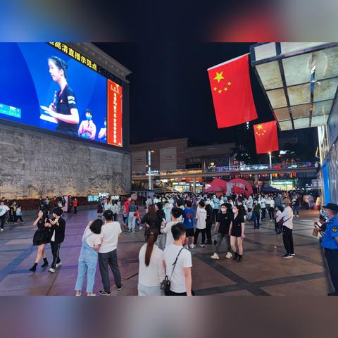 春熙路户外服装品牌—时尚与舒适的完美结合