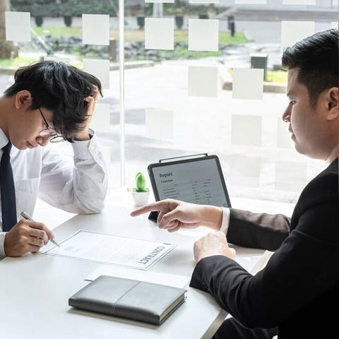 在手机微信上如何查看与别人的聊天记录？全面解析教程