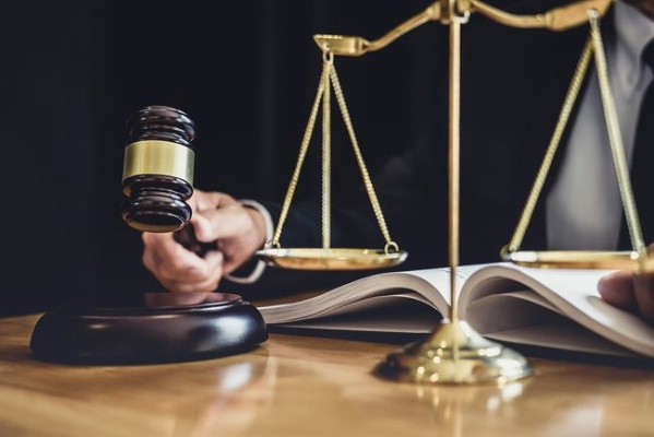 揭秘刑法致富条款，理解法律界限，远离犯罪深渊