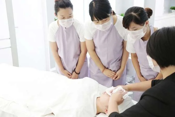 美容加盟，揭秘其运营模式与成功案例