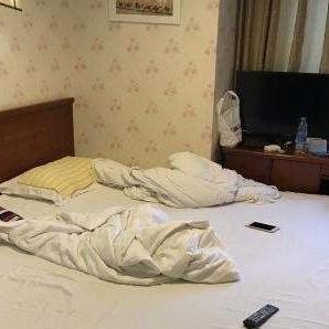 酒店前台能查记录么？详解酒店入住查询流程与注意事项