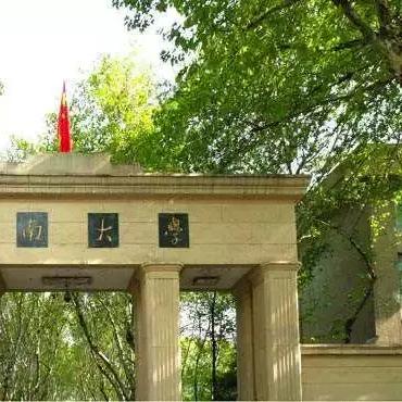 毕业半年女生该如何选择赚钱途径，深度解析与案例分享