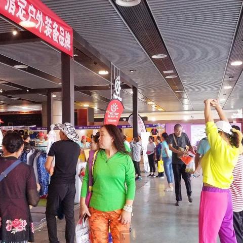 户外品牌塞沃斯，探索自然，享受生活