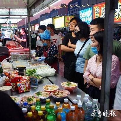 夜市做什么餐饮赚钱快？全面解析热门餐饮项目与经营策略