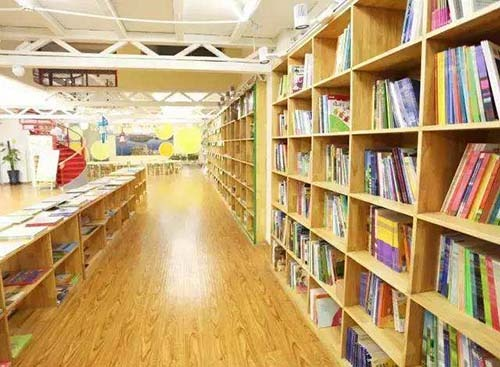 绘本馆加盟究竟怎么样？深度解析行业前景与注意事项