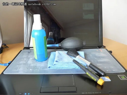 电脑清洁 打造清新工作空间的秘诀
