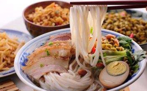南宁做什么粉生意赚钱？热门粉类生意解读与成功案例分享
