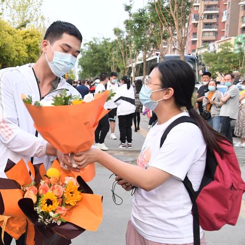 外卖车赚钱秘籍，多元利用，不止送餐这么简单！