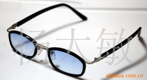 汽车品牌眼镜的时尚与实用