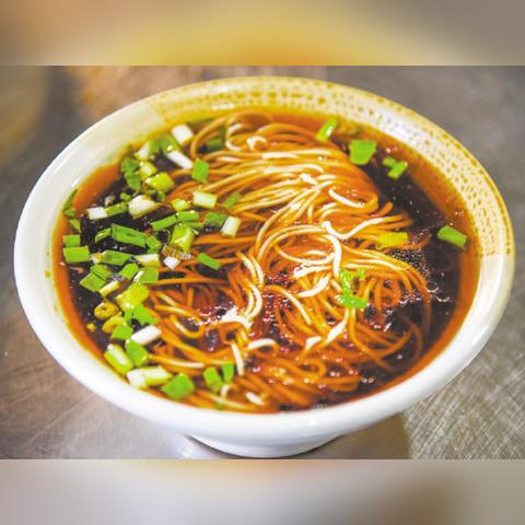 宜昌晚上做什么菜赚钱点，夜宵市场的热门美食与经营策略解析