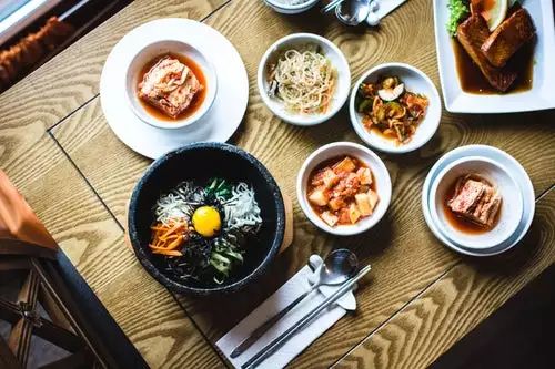 有名餐饮品牌介绍词—从历史到创新，一窥世界美食的传承与革新