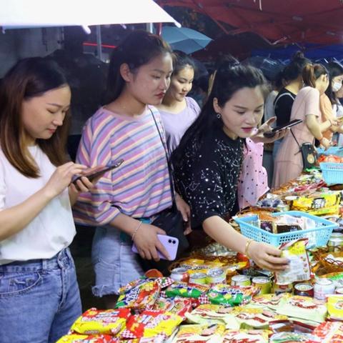 摆摊夜市做什么赚钱呢？女生创业的好选择