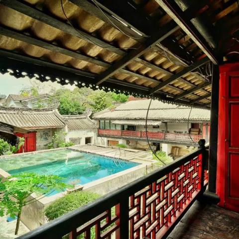 在国外做什么好玩赚钱呢？探索海外工作与旅行的双重乐趣